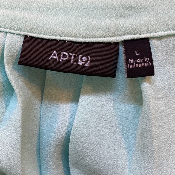 “Apt. 9” turquoise blouse. Size large. Worn once or twice. Excellent condition! - Picture 3 of 3